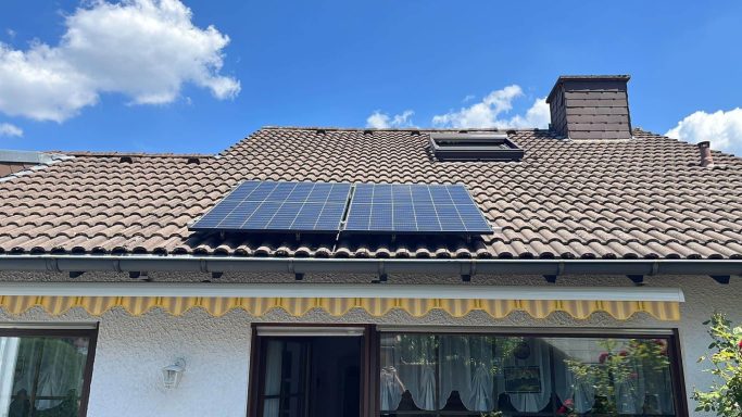 Balkonkraftwerk Dachmontage